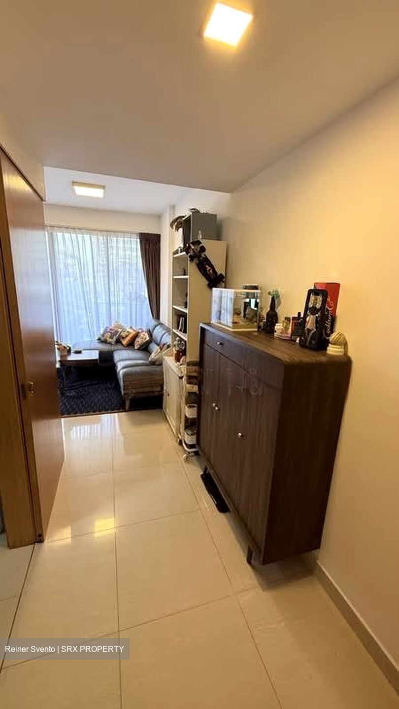 La Fiesta (D19), Condominium #534026001